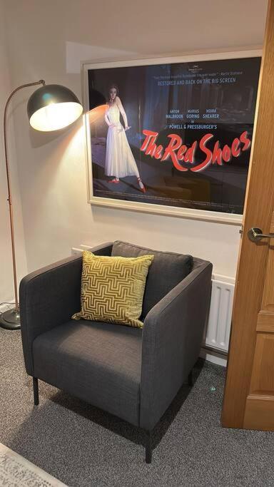 Revamped Holywood Town Centre House Apartment Bagian luar foto